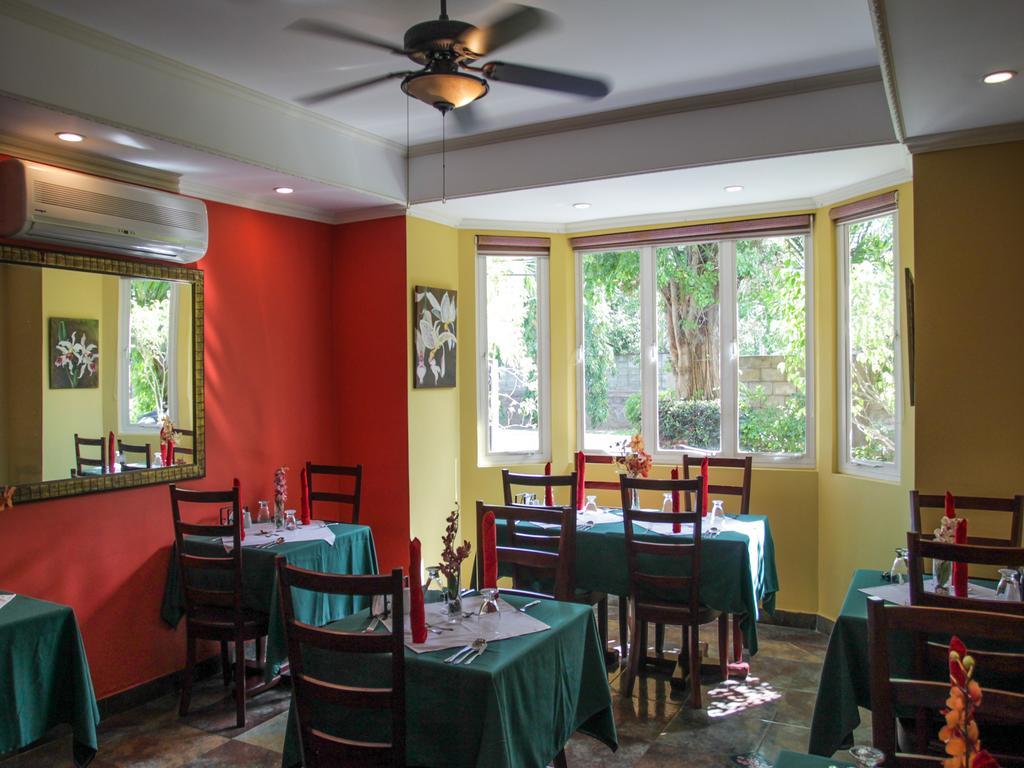 L'Orchidee Boutique Hotel Belmont Exterior photo